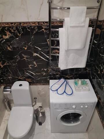 Фото номера Улучшенные апартаменты Апартаменты Apartment near the airport Kiev Zhulyany Киев Жуляны с гидромассажной ванной г. Вишневое 46