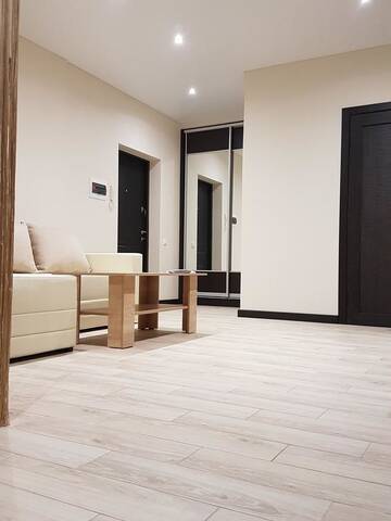 Фото номера Улучшенные апартаменты Апартаменты Apartment near the airport Kiev Zhulyany Киев Жуляны с гидромассажной ванной г. Вишневое 24