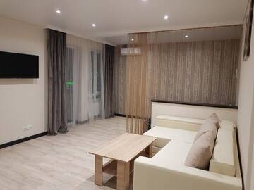 Фото номера Улучшенные апартаменты Апартаменты Apartment near the airport Kiev Zhulyany Киев Жуляны с гидромассажной ванной г. Вишневое 66